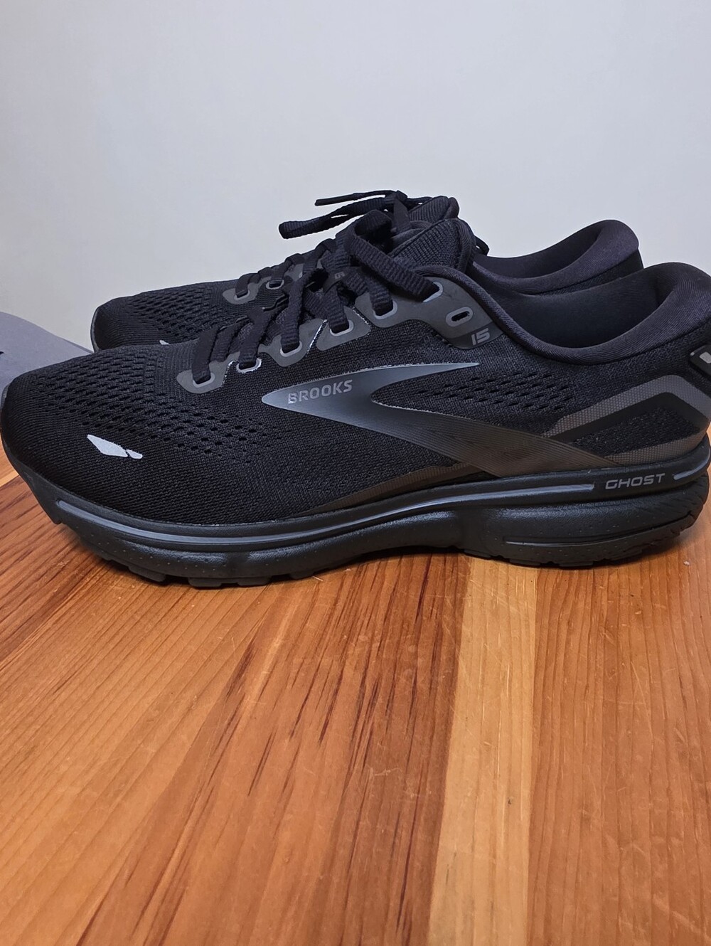 Women's Brooks Ghost 15 All Black 9.5 B Medium Sneakers Shoes Running